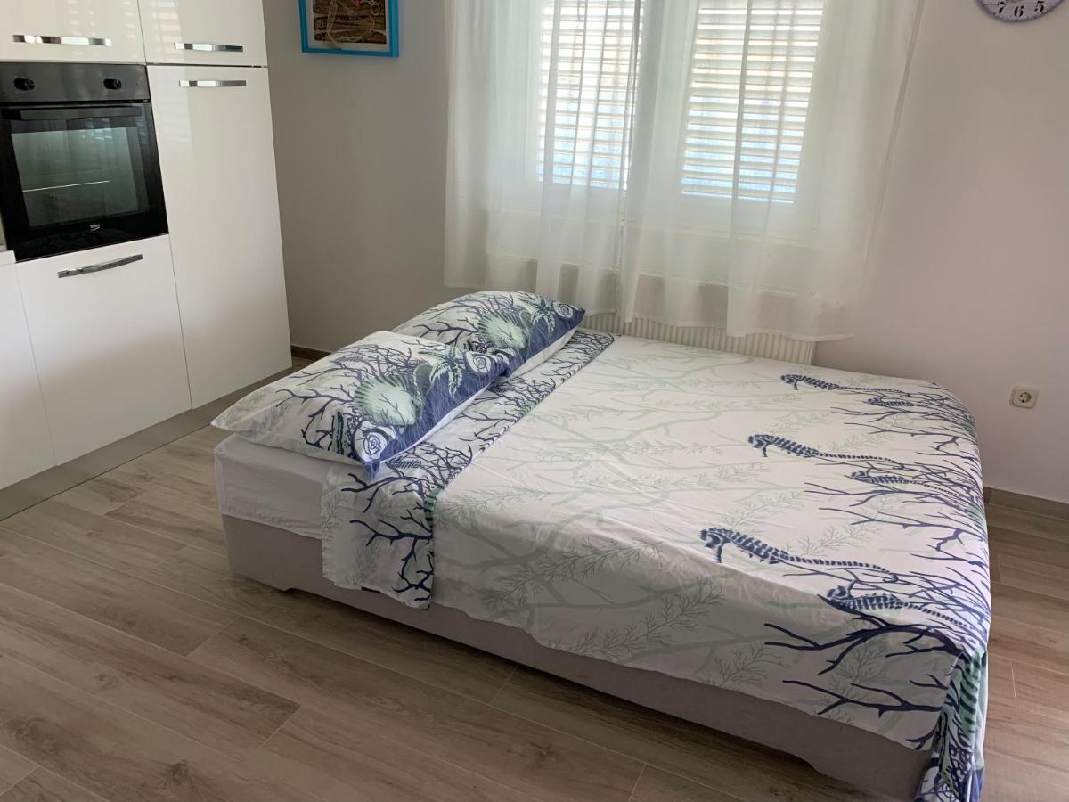 Apartman Demi Miskovici Exterior photo